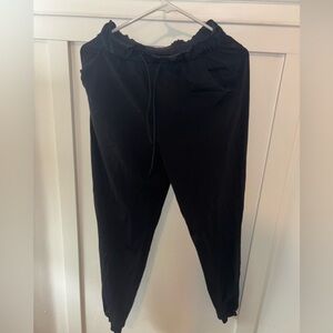Black Lululemon Stretch High-Rise Jogger Full Length size 4